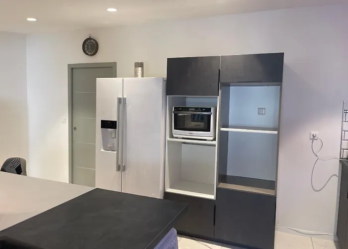 Villa Bord De Deux Ch Sdb Privative *