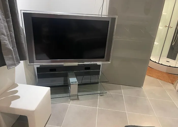 Villa Bord De Deux Ch Sdb Privative Agde