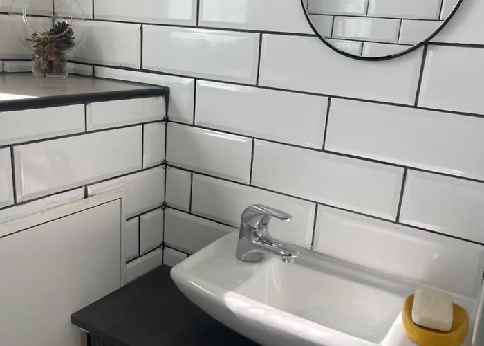 Bord De Deux Ch Sdb Privative *