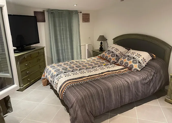 Villa Bord De Deux Ch Sdb Privative *